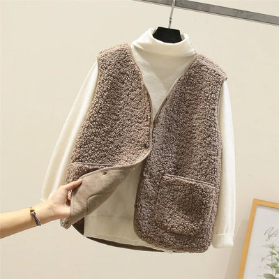 CHLOE - Cozy Vest